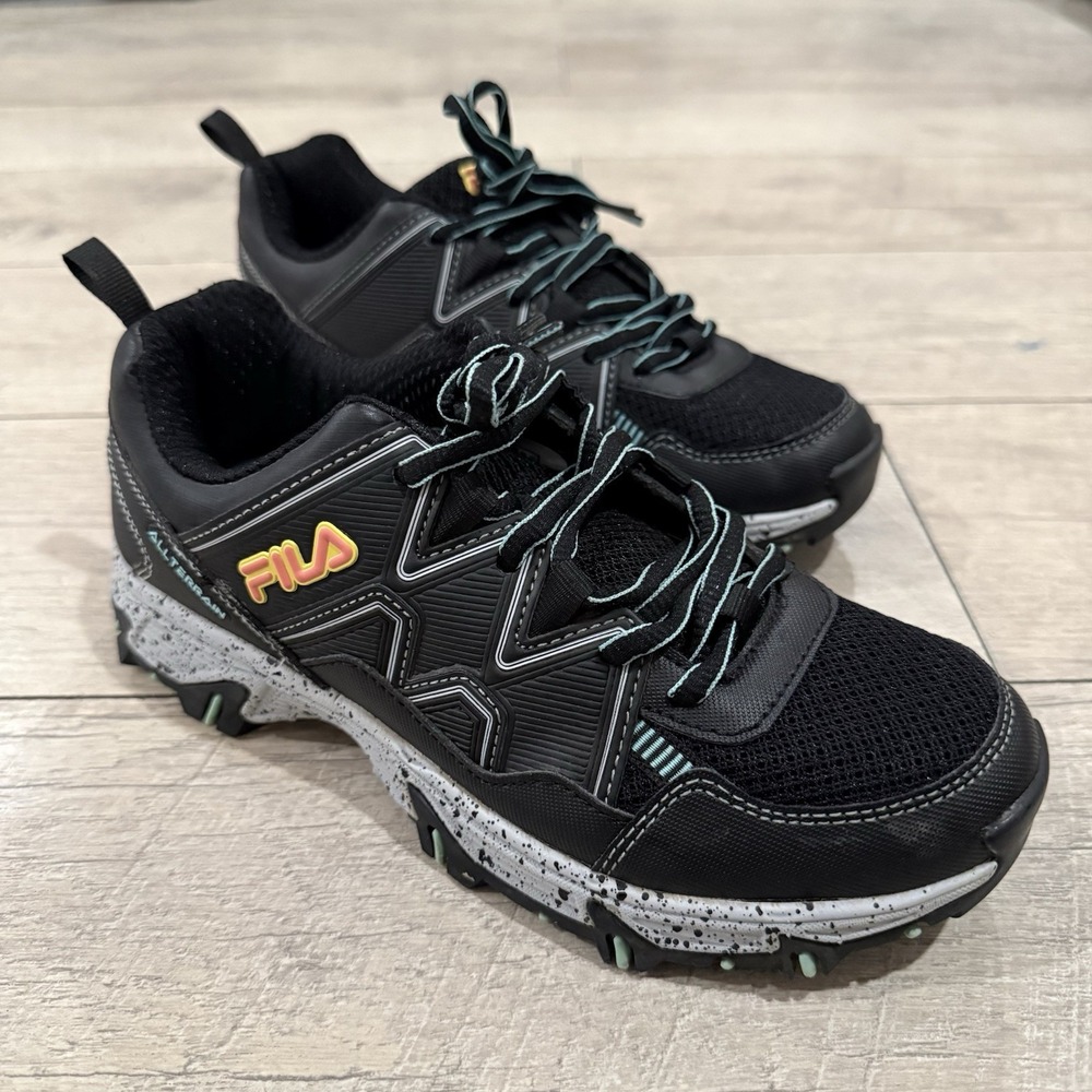FILA AT Peake 23 Women's Shoes Size 6 Medium Black/Grey with Turquoise